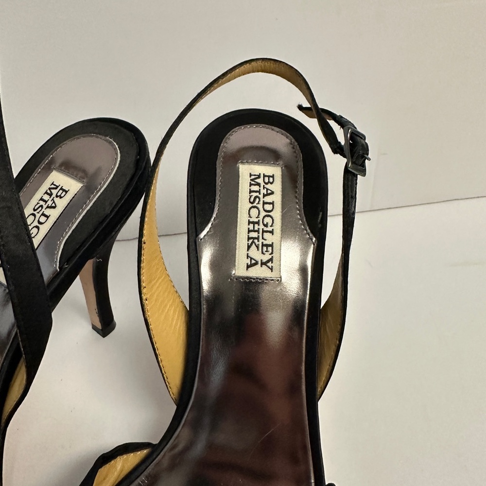 Badgley Mischka Size 8.5 Black Satin Peep Toe Heels Crystal Detail Ankle Strap - Picture 3 of 12